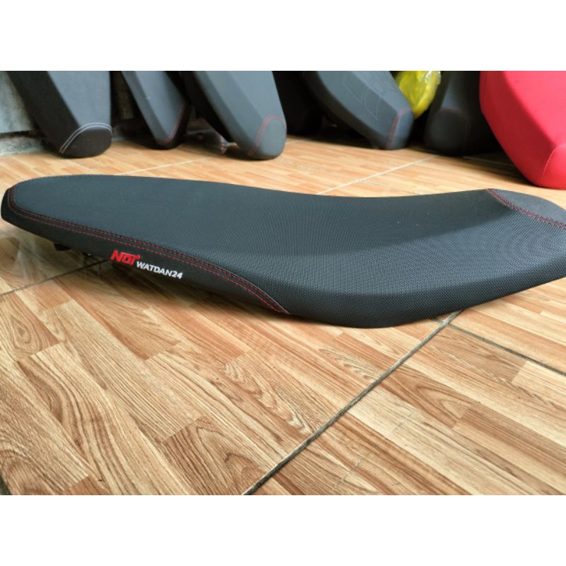 Yên gọt phẳng exciter135/150/winner/sonic/raider+satria