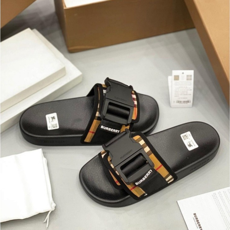 Dép Lê Bbr Kẻ Gắn Khuy Cài Nam Nữ Cháy Phố - Dép Quai Ngang Đế Tăng Chiều Cao Hot 2023