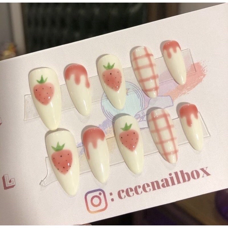 NAILBOX THIẾT KẾ  VẼ DÂU TÂY CUTE LÀM THEO SIZE TAY KHÁCH GỬI