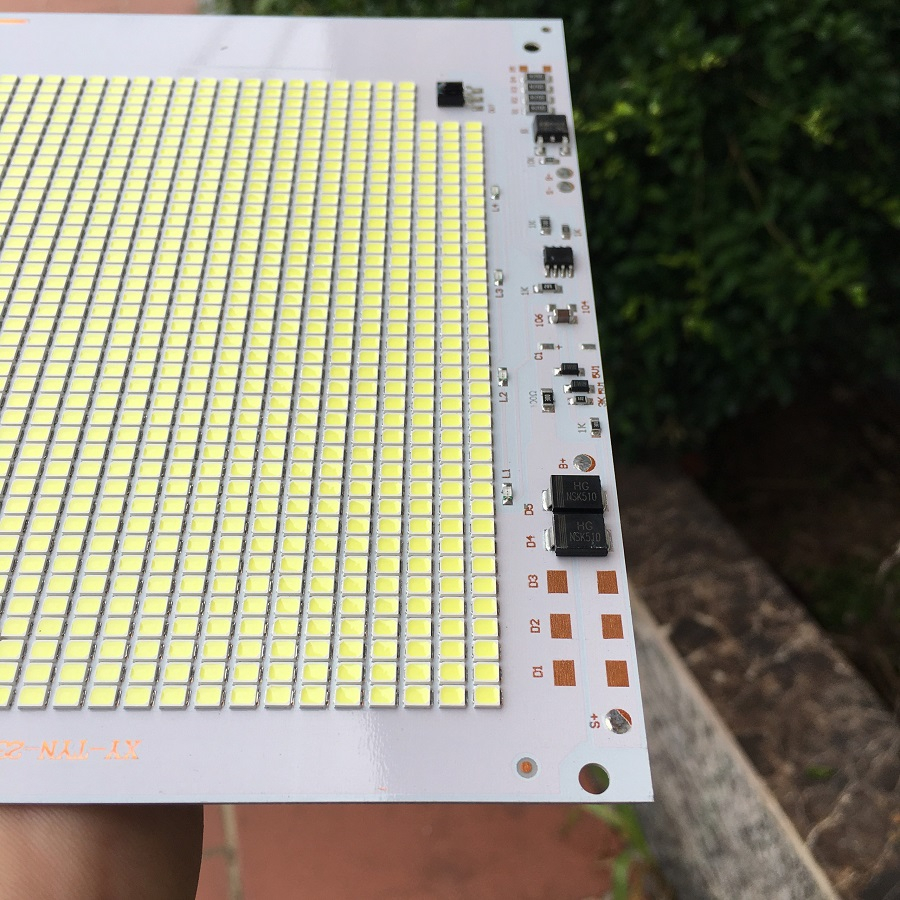 Led bàn chải  3,2V hoặc 3,7V thay cho đèn năng lượng mặt trời