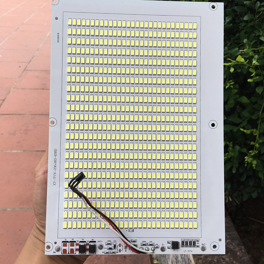 Led bàn chải  3,2V hoặc 3,7V thay cho đèn năng lượng mặt trời