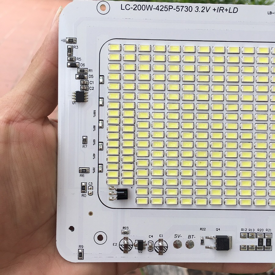 Chip Led thay cho đèn năng lượng mặt trời loại led 5730 pin 3,2V hoặc 3,7V