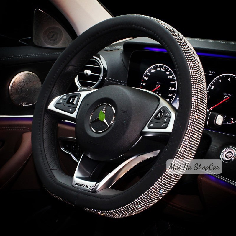 Bọc Vô Lăng Ô Tô Đính Đá D-cut cho Kia Seltos, Sonet, Volkswagen, Suzuki xl7, Ertiga, Swift, Mercedes - Mai Na Shopcar