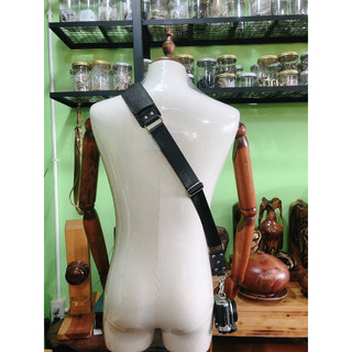Dây đeo máy ảnh Quick Strap - Đen dập vân