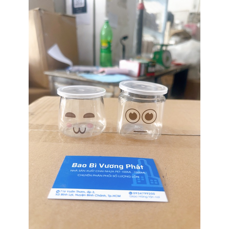Si - 50 Hủ sữa chua PET trong suốt + nắp /tem cute