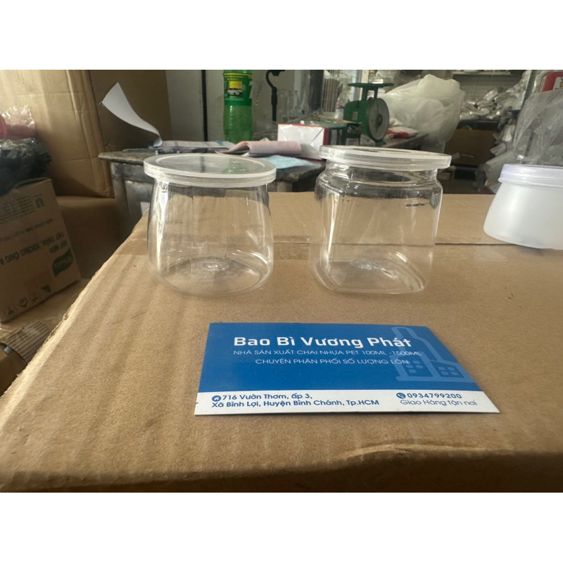 Si - 50 Hủ sữa chua PET trong suốt + nắp /tem cute