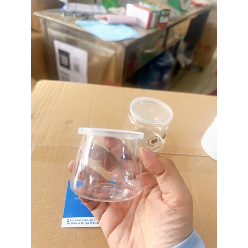 Si - 50 Hủ sữa chua PET trong suốt + nắp /tem cute