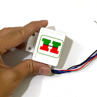 Cục chớp xi nhan chữ h - nháy đuổi xe máy chữ h - nháy đuôi 4 xi nhan