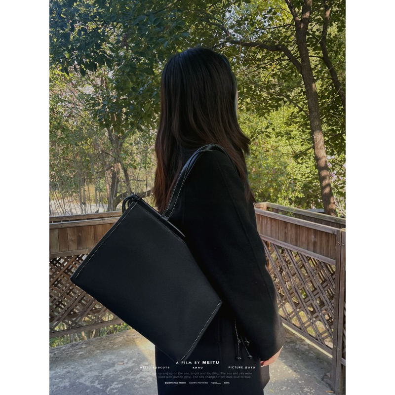 Túi tote quai da tuồn brand UK