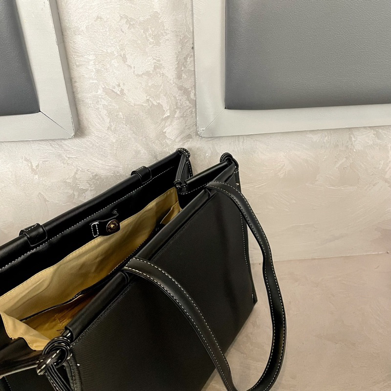 Túi tote quai da tuồn brand UK