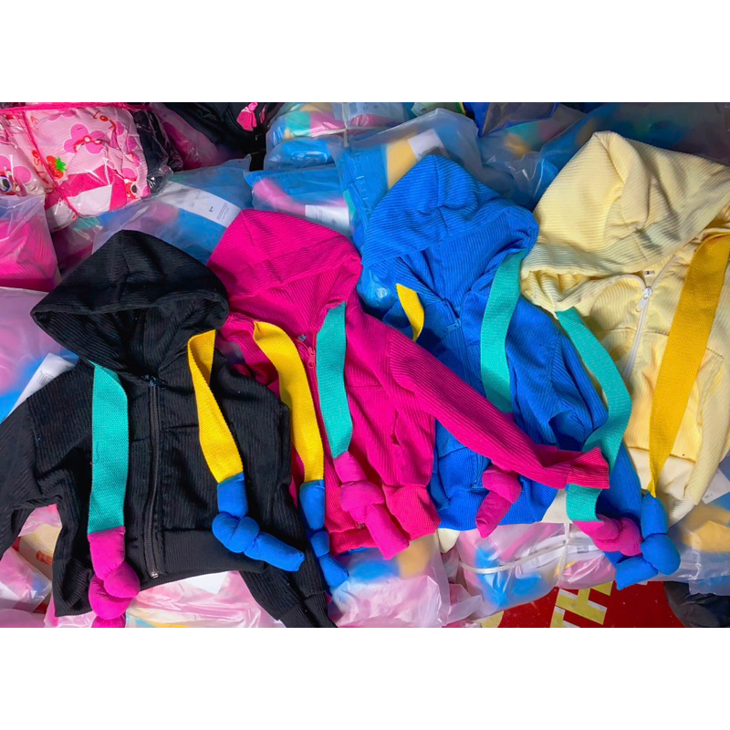 Áo khoác dây bảng to cho bé gái