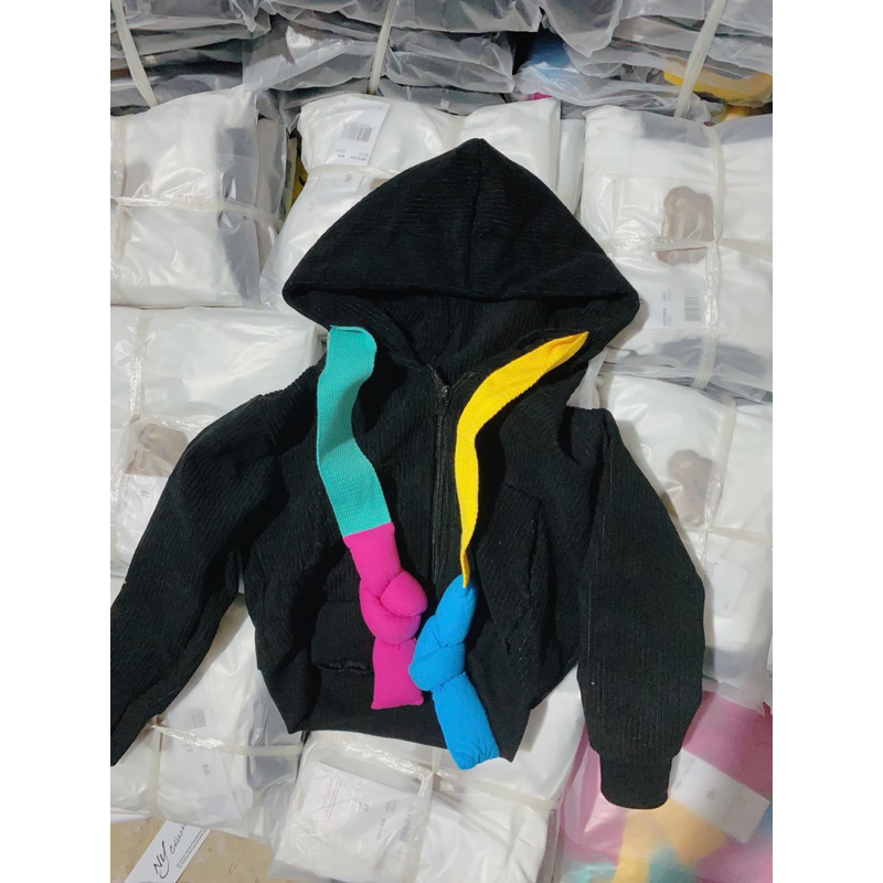 Áo khoác dây bảng to cho bé gái