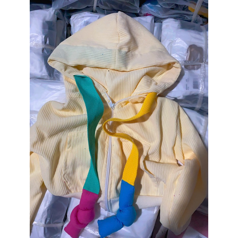 Áo khoác dây bảng to cho bé gái