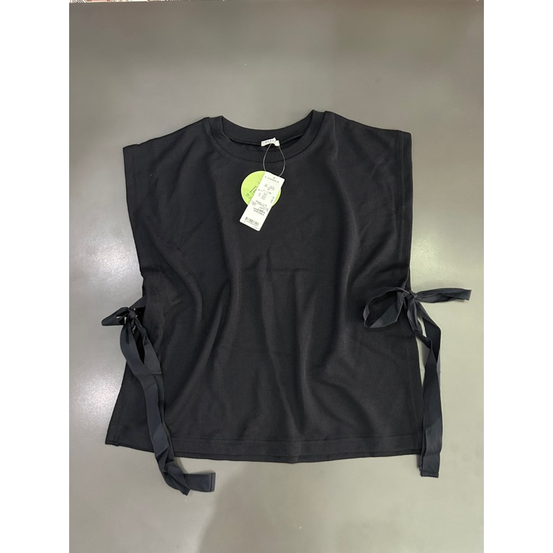 Áo len xuất Nhật kiểu ghi lê trẻ trung