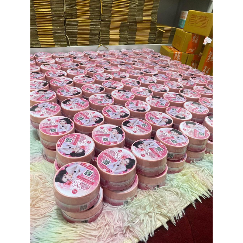 Kem Body dưỡng trắng da Mae Nong trắng trong 7 ngày