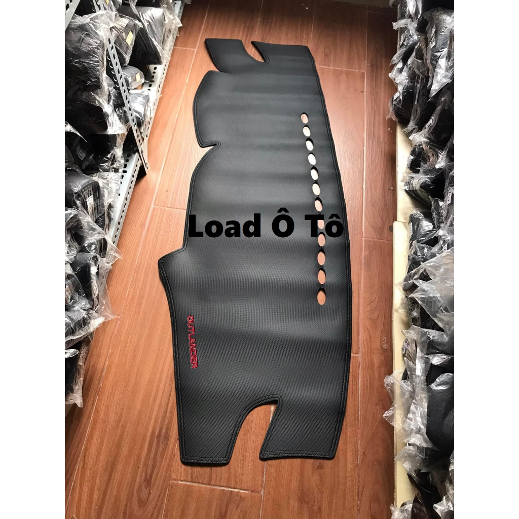 Thảm Taplo Da Xe Mitsubishi Outlander 2025-2018 Mẫu Da Carbon Cao Cấp, Có Chống Trượt