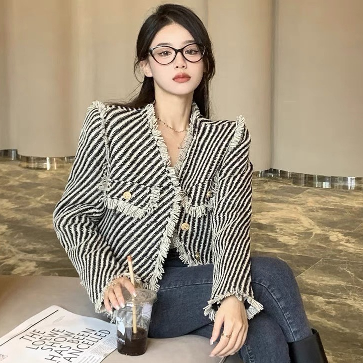Áo dạ tweed nữ sang chảnh dáng ngắn tay dài áo khoác dạ ket thiết kế rách tua kẻ sọc ngang cá tính dễ mix đồ mùa đông