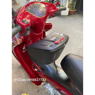 Thùng giữa Future 1, thùng givi G12N kèm bát gắn Future 1, hàng givi chính hãng, bảo hành 2 năm.