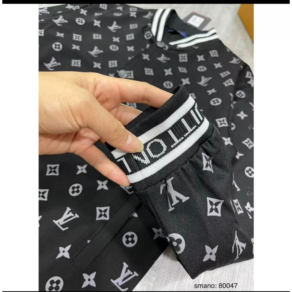 Bomber LV full toàn thân-áo khoác bomber trẻ trung phong cách boy phố