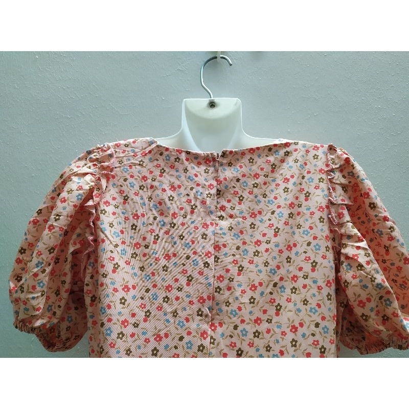 ĐẦM HOA NHÍ DỄ THƯƠNG