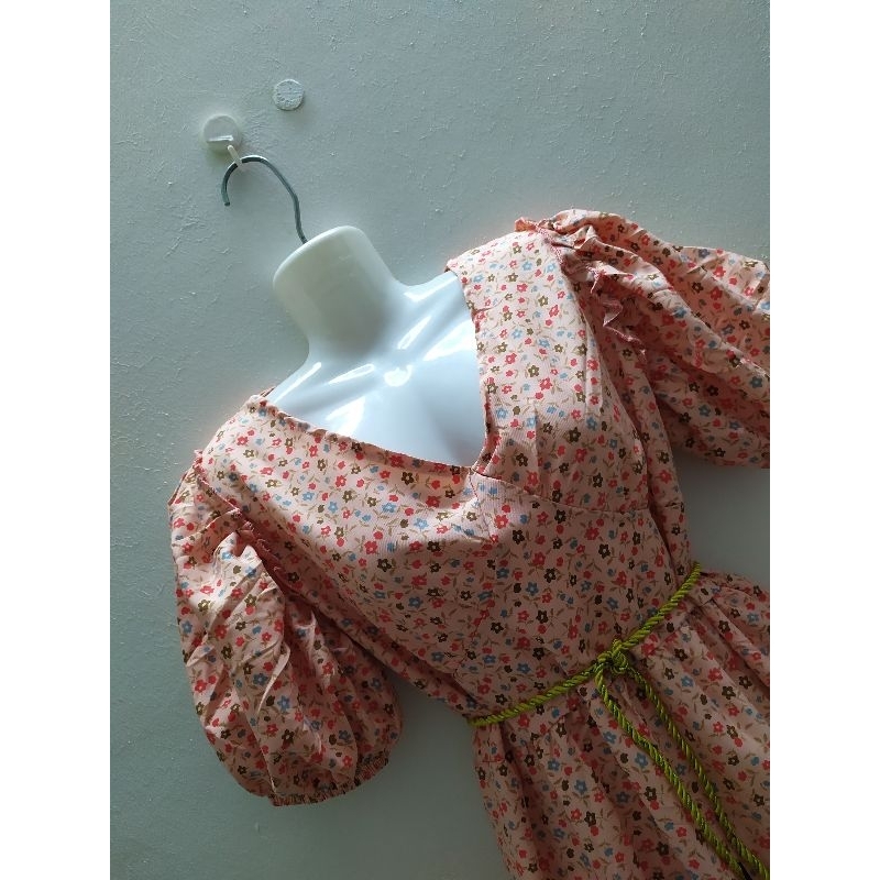 ĐẦM HOA NHÍ DỄ THƯƠNG