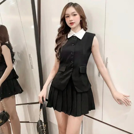 Set áo gile cổ vest mix chân váy xếp ly -TInahouse.2021