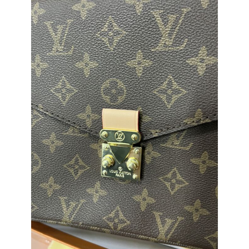 Túi sz25cm có hộp đi kèm