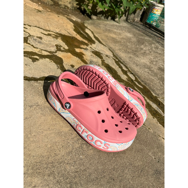 Dép Crocs Chính Hãng mới lỗi vết cắt, hàng siêu bền size M6W8