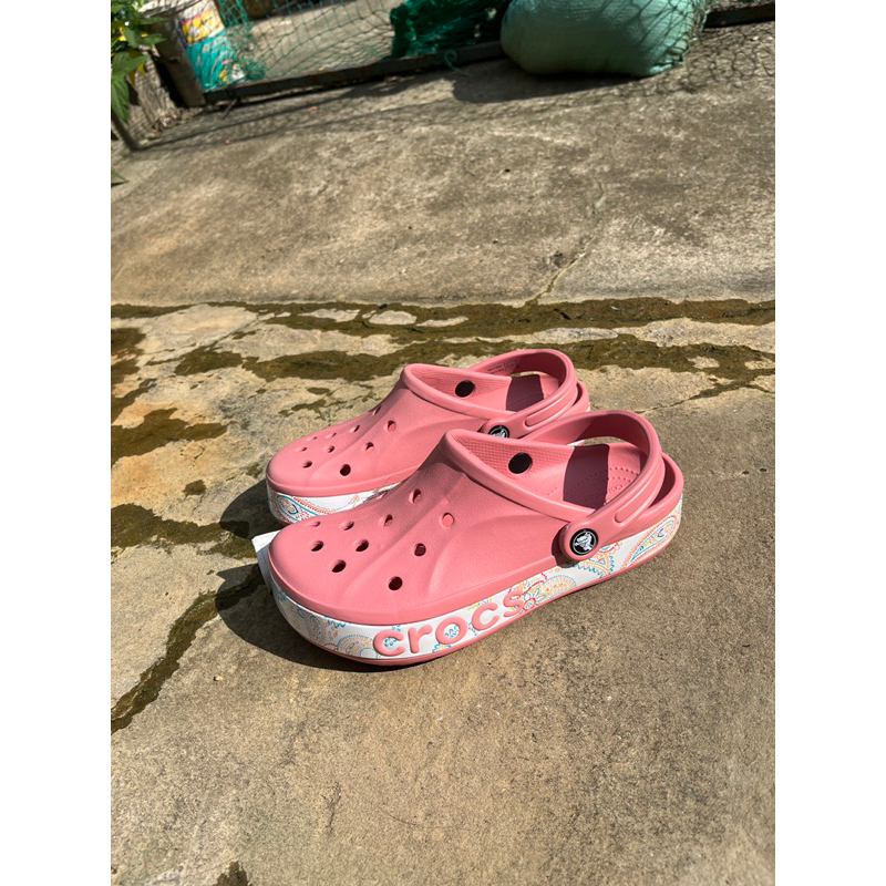 Dép Crocs Chính Hãng mới lỗi vết cắt, hàng siêu bền size M6W8