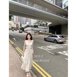 Váy hai dây hàng thiết kế