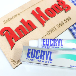 Kem Đánh Răng Bạc Hà Làm Trắng Eucryl Toothpaste 62g