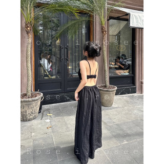 Đầm đen chun lưng dài