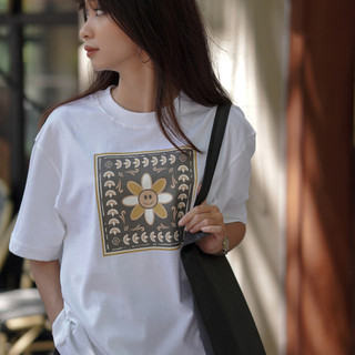 Áo thun trơn nữ cổ tròn cộc tay dáng vừa basic cao cấp, áo phông trơn nữ cotton FLOWER CARPET Trắng PAY Studio
