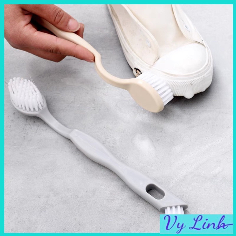 Bàn chải chà vệ sinh giày dép có 2 đầu chải cán dài 25cm