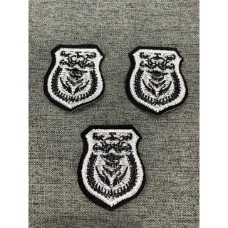 Sticker thêu là ủi logo huy hiệu trắng