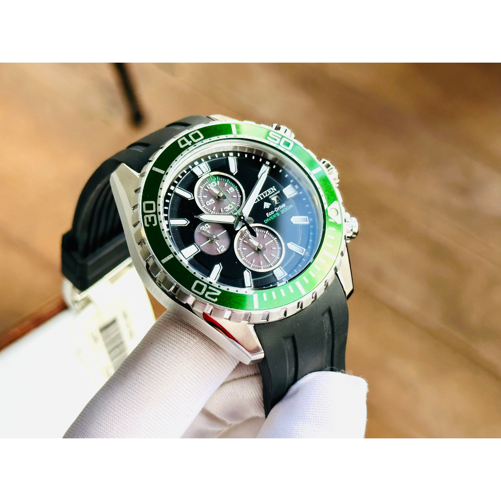 Đồng hồ nam dây cao su Citizen Eco Drive Promaster Diver CA0715 03E