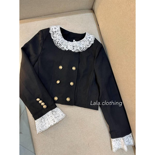 (SẴN) Áo đen cổ và tay ren