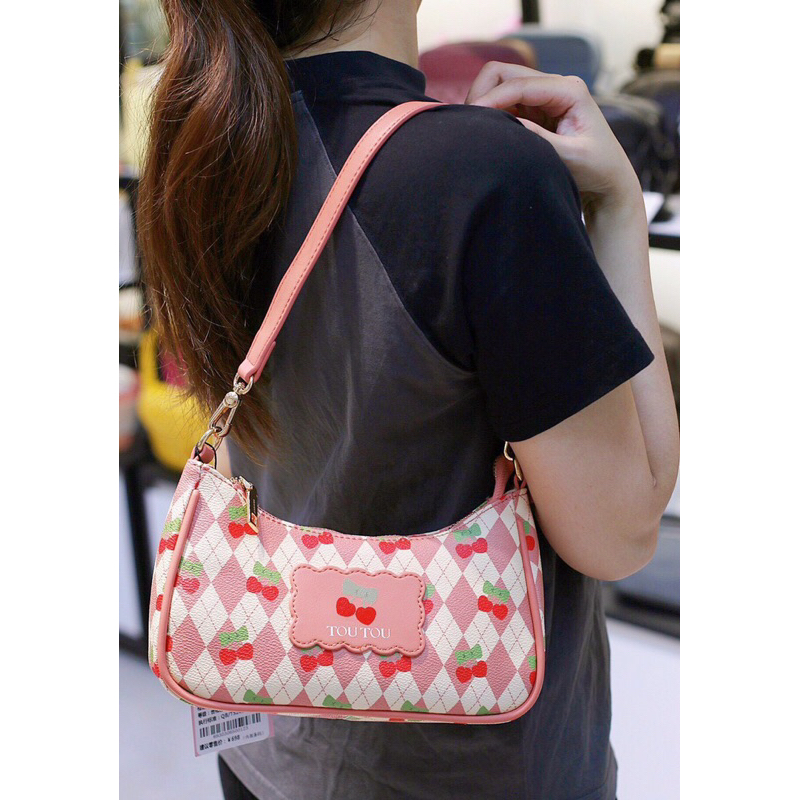 Túi dáng thuyền TOU.TOU màu xinh xắn phù hợp đi chơi