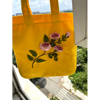 Túi tote thêu ruy băng Handmade by Chang