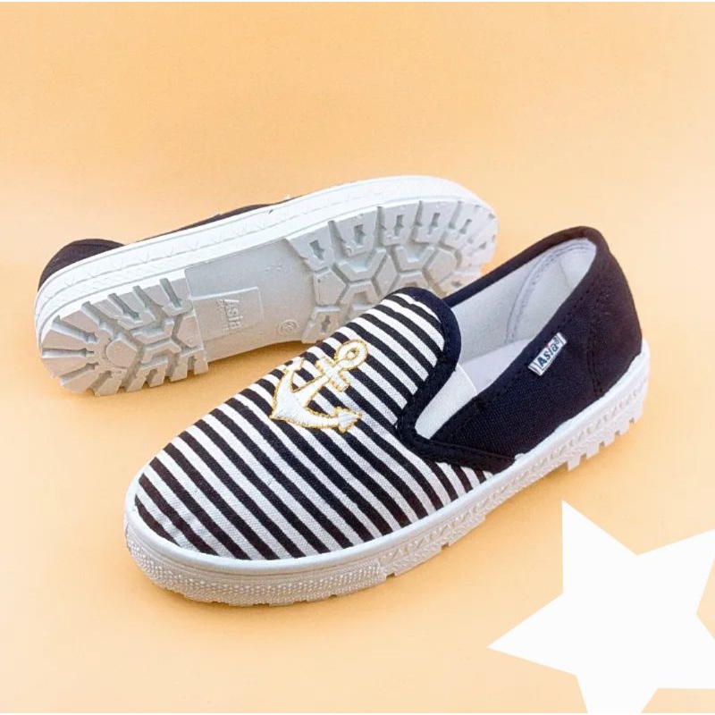 GIÀY THỂ THAO ASIA