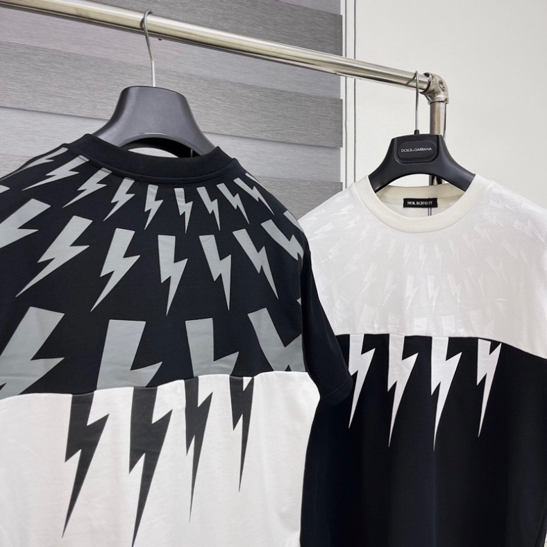 Áo Phông Nam Nữ Neil Barrett Tia Sét Phối 2 Màu Đen Trắng. Áo Thun Unisex Nam Nữ Tia Sét Mới Nhất Phiên Bản Đặc Biệt.SMT