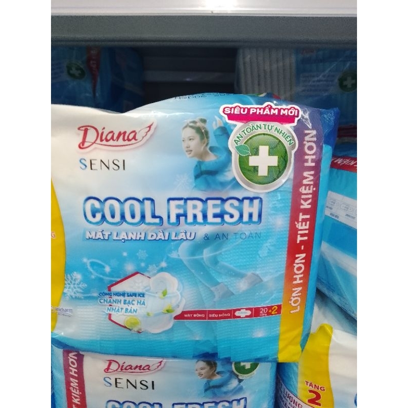 Bang ve sinh Diana sensi cool fresh 20 mieng  co canh