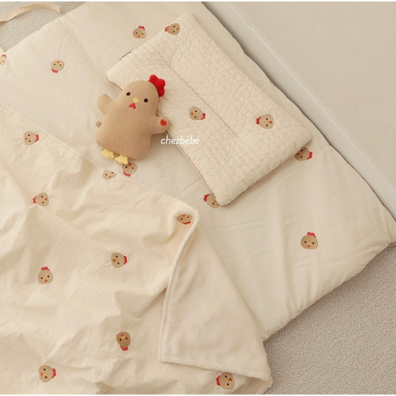 Chăn lông tuyết thêu cao cấp siêu mềm mịn Chezbebe cho bé kích thước 85x120cm