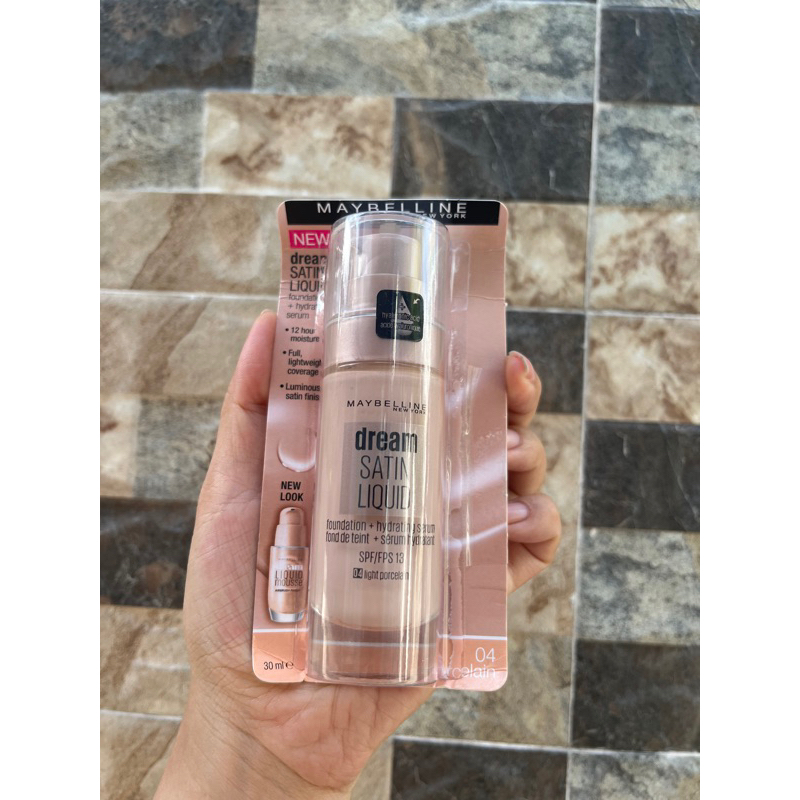Kem nền Kem nền Maybelline Dream Satin Liquid Foundation Hydrating Serum 30mL