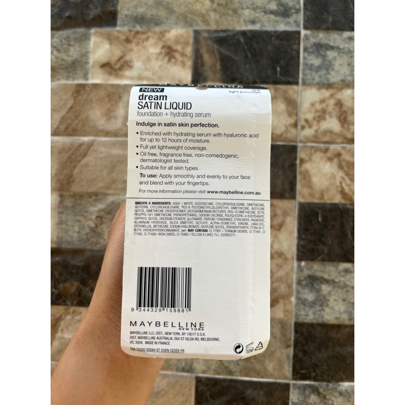 Kem nền Kem nền Maybelline Dream Satin Liquid Foundation Hydrating Serum 30mL