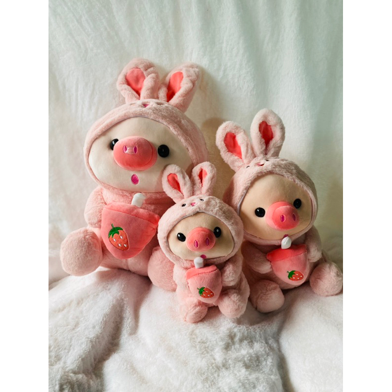 Gấu bông Lợn Mũ Thỏ ôm Dâu siêu xinh