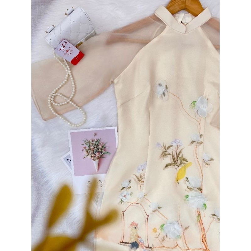 Áo dài cách tân Trúc Mã vải tơ organza 4 tà thêu hoa nổi