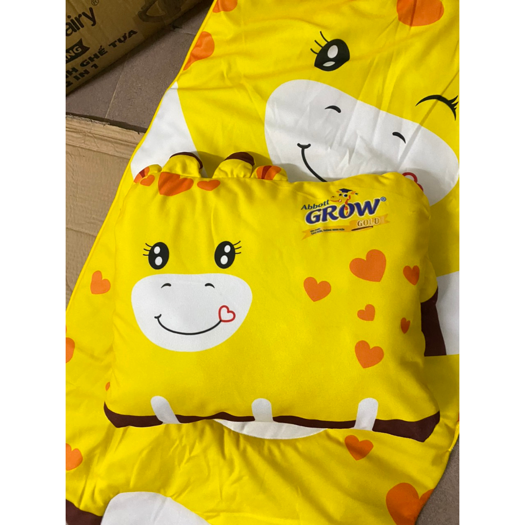 THẢM VÀ GỐI CHO BÉ QUÀ TẶNG SỮA GROW