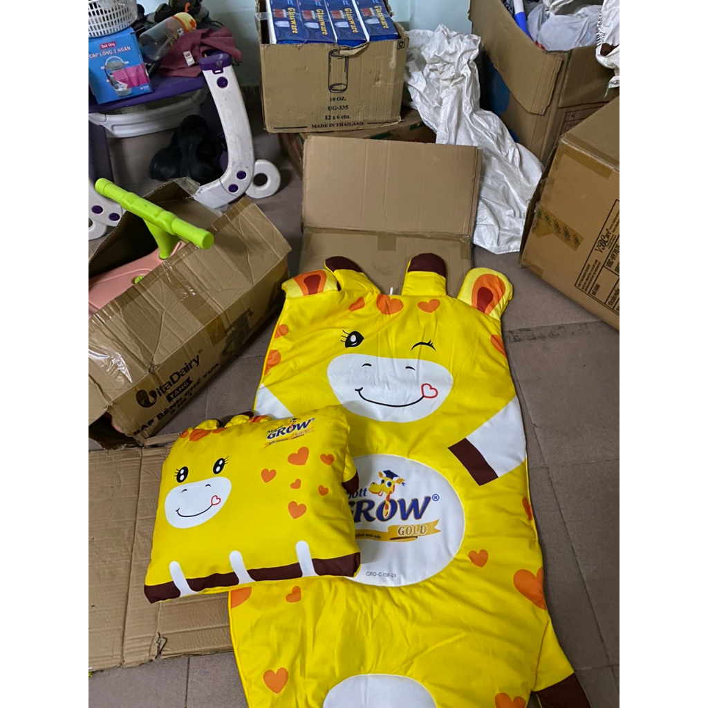 THẢM VÀ GỐI CHO BÉ QUÀ TẶNG SỮA GROW