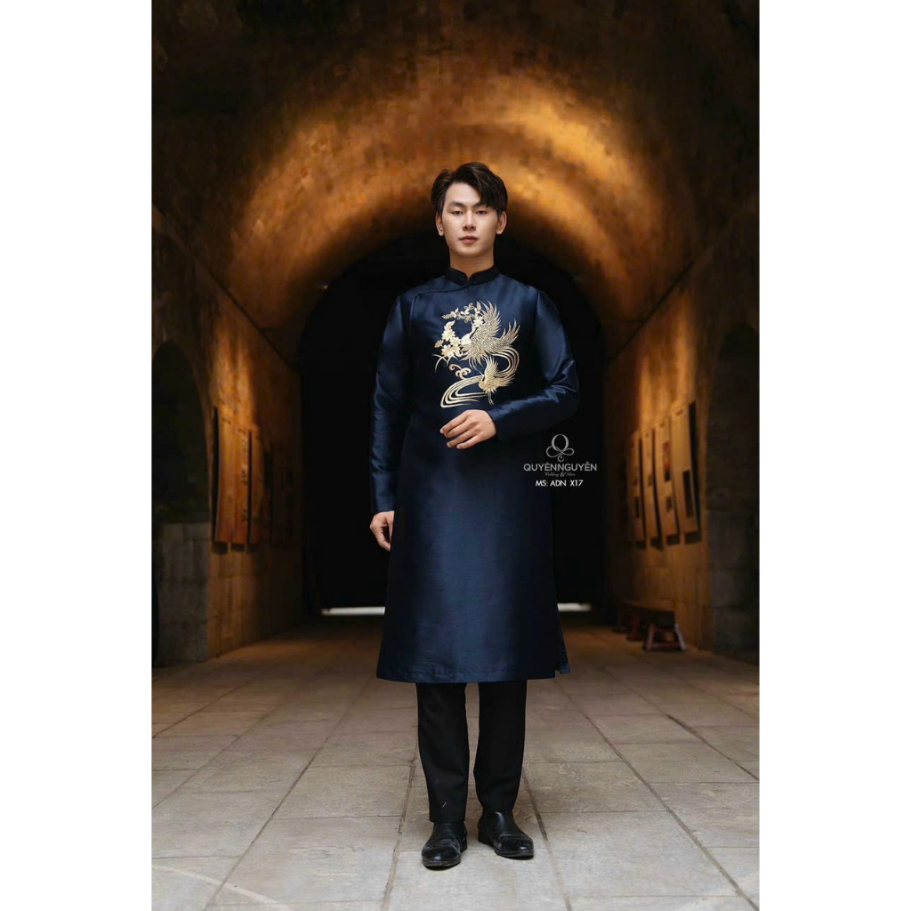 Áo dài cách tân nam chất tafta thêu họa tiết sang trọng dành cho các anh - Áo Dài Sài Gòn H&T